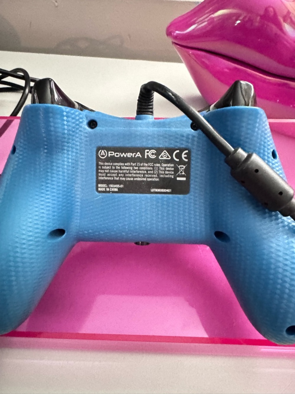 Wired Controller - Blue Camo - Picture 2 of 5